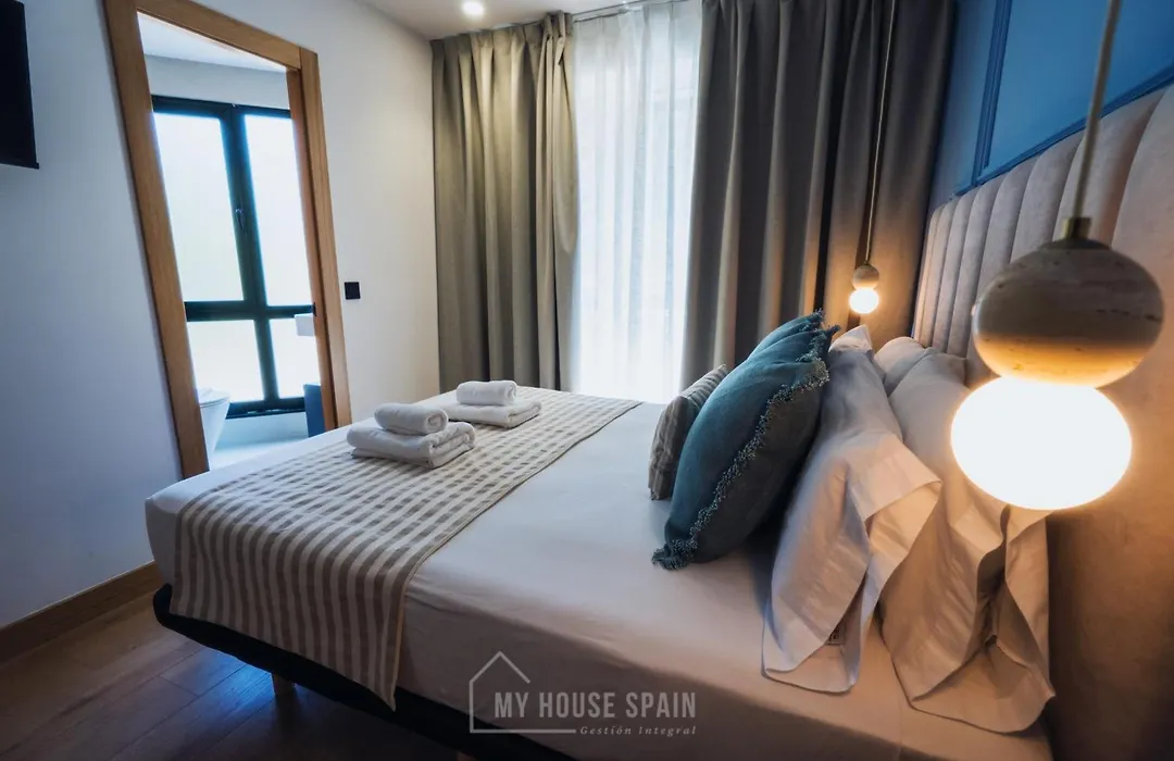 Hotel Central By Myhousespain-1