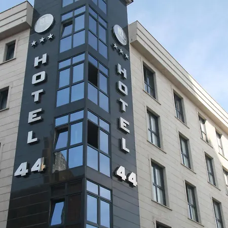 Hotel 44-2